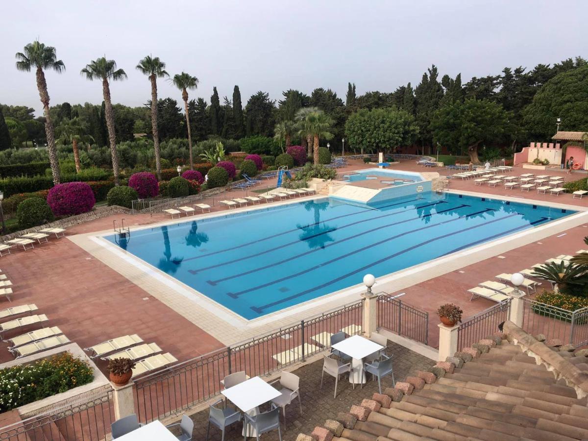 فندق Igv Club Baia Samuele سامبييري المظهر الخارجي الصورة